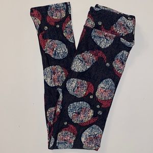 LuLaRoe Kids Leggings. L/XL 8-14. Santa Faces. NWT.